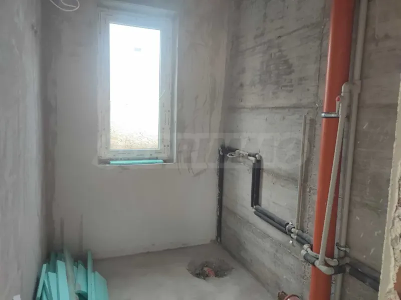 Spacious 3-Bedroom Apartment in "Belomorski", Plovdiv - Image 1