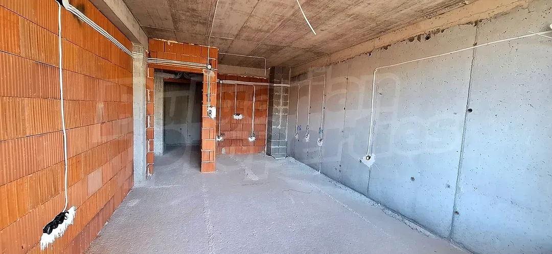 Spacious 1-Bedroom Apartment in Plovdiv - Modern & Convenient Living - Image 3