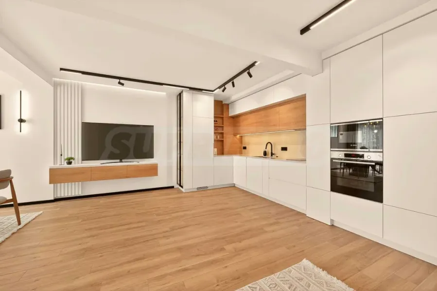 Spacious, Fully Furnished Apartment in Varna's Sea Garden - Image 2