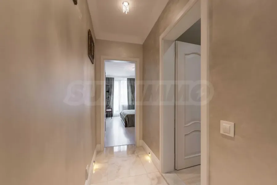 Luxury 4BR Apartment - Varna Center, Sea View - Image 2