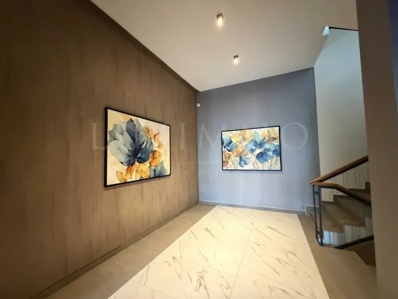 Spacious, Fully Furnished 1-Bedroom Apartment in Royal Garden 2 - Image 3