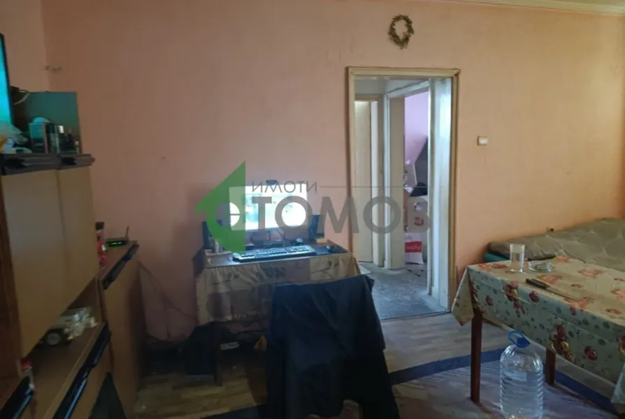 Spacious 3-Bedroom Apartment in Central Stara Zagora for Sale - Image 1