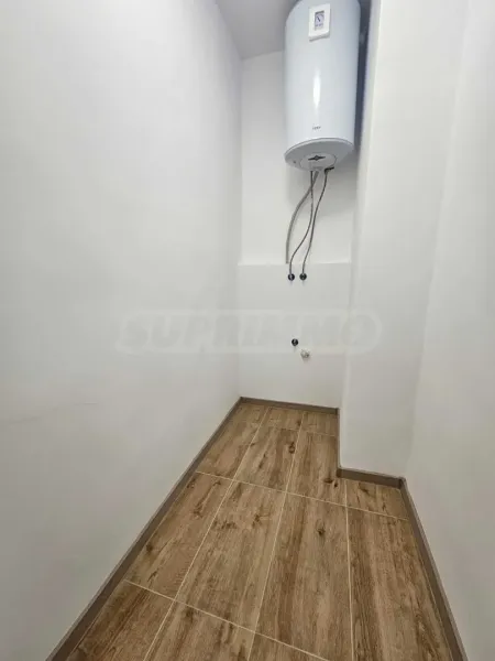 Spacious Apartment with Panoramic Views in Varna, Bulgaria - Image 2