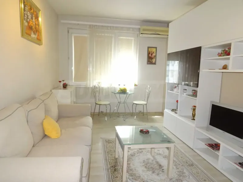 Spacious 3-Bedroom Apartment Near Varna University - Image 4
