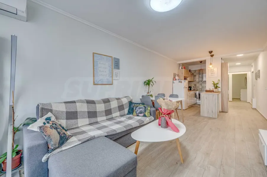 Spacious, Fully Furnished Apartment in Sofia's Polygon District - Image 3