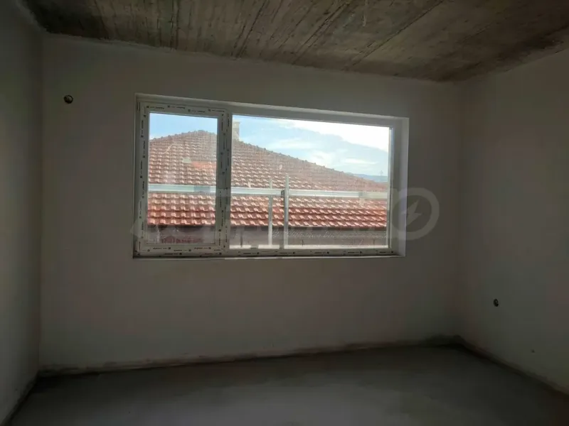 Spacious 3-Bedroom Apartment in "Belomorski", Plovdiv - Image 4