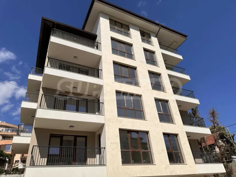 Varna Seafront Apartment - Panoramic Views - Image 4