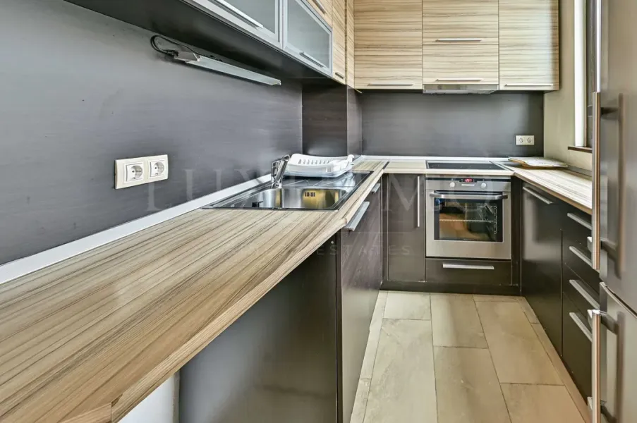 Spacious Fully Furnished Apartment Near South Park, Sofia - Image 3