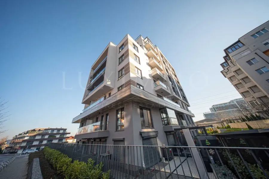 Stylish Fully Furnished One-Bedroom Apartment in Sofia's Vitosha District - Image 1