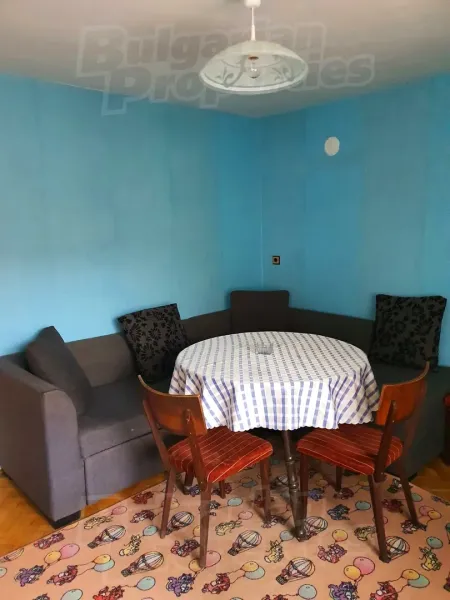 Charming Two-Bedroom House with Garden in Varna’s Troшеvo - Image 4