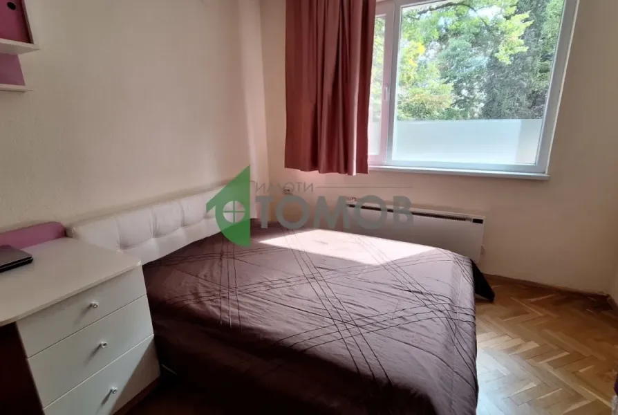 Spacious Fully Furnished 3-Bedroom Apartment in Old Town, Stara Zagora - Image 1