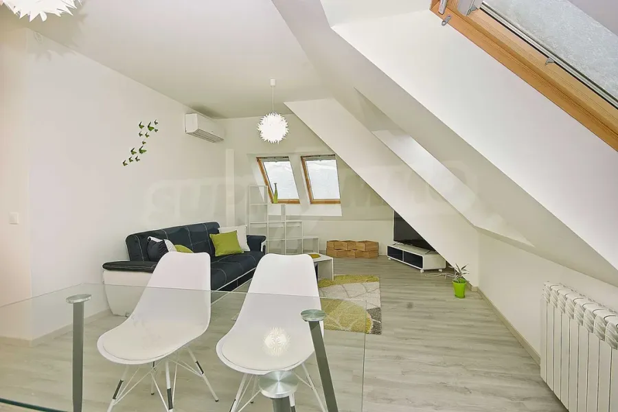 Stylish 3 Bedroom Apartment in Vodolei 2 Complex, Sofia - Image 3