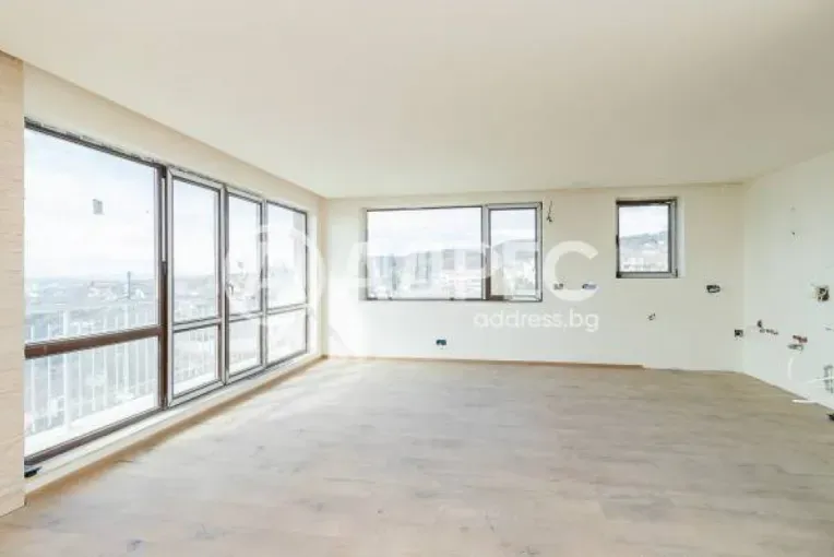 Spacious Villa with Sea Views - 6 Bedrooms, Varna, Bulgaria - Image 3