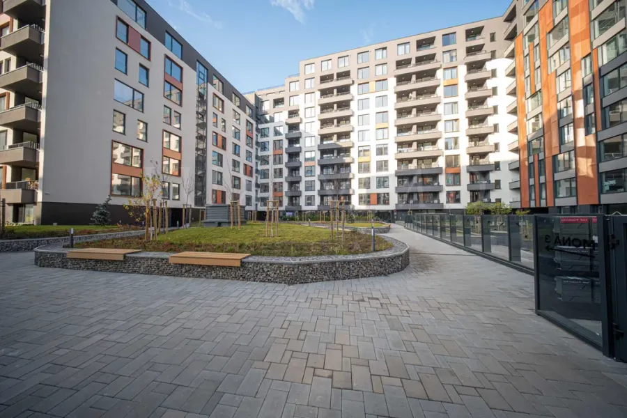 Spacious, Fully Furnished 2-Bedroom Apartment in Manastirski Livadi - Image 4