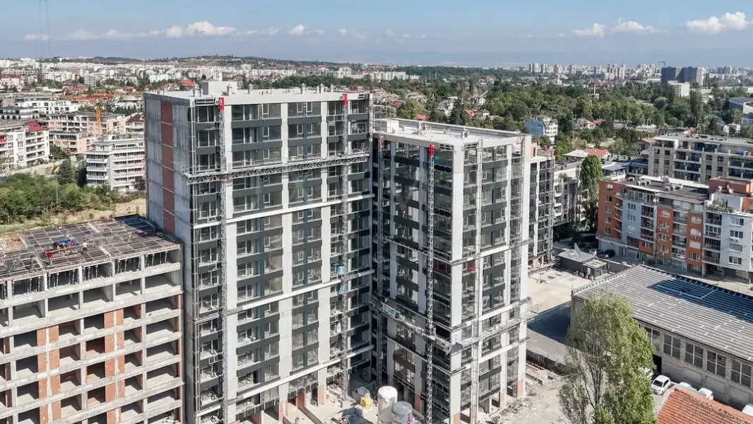 Spacious Apartment with Vitosha Mountain Views – Sofia - Image 5