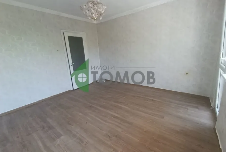 Stylish One-Bedroom Apartment in the Heart of Stara Zagora, Bulgaria - Image 4
