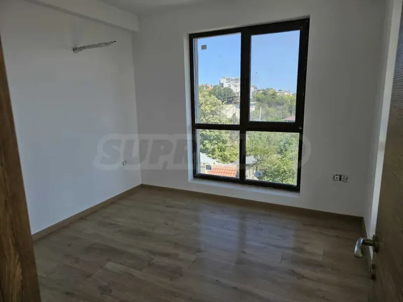 Sea View 3 Bed Apartment - Varna, Bulgaria - Image 5