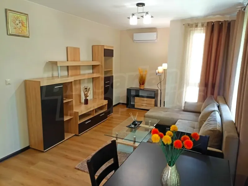 Luxurious Fully Furnished 1-Bedroom Apartment Near Artillery Park - Image 1