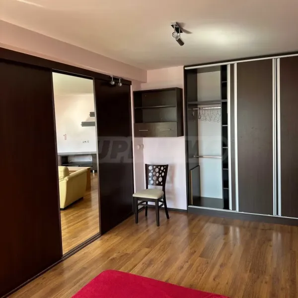 Spacious Apartment with Panoramic Vitosha Views, Sofia - Image 5