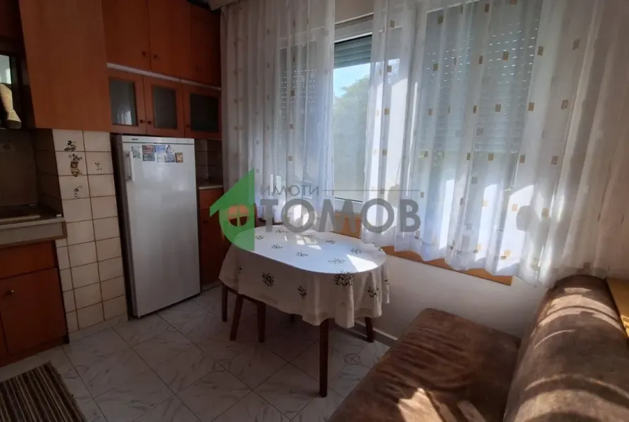Fully Furnished 3-Bedroom Apartment Near Medical University - Stara Zagora - Image 4