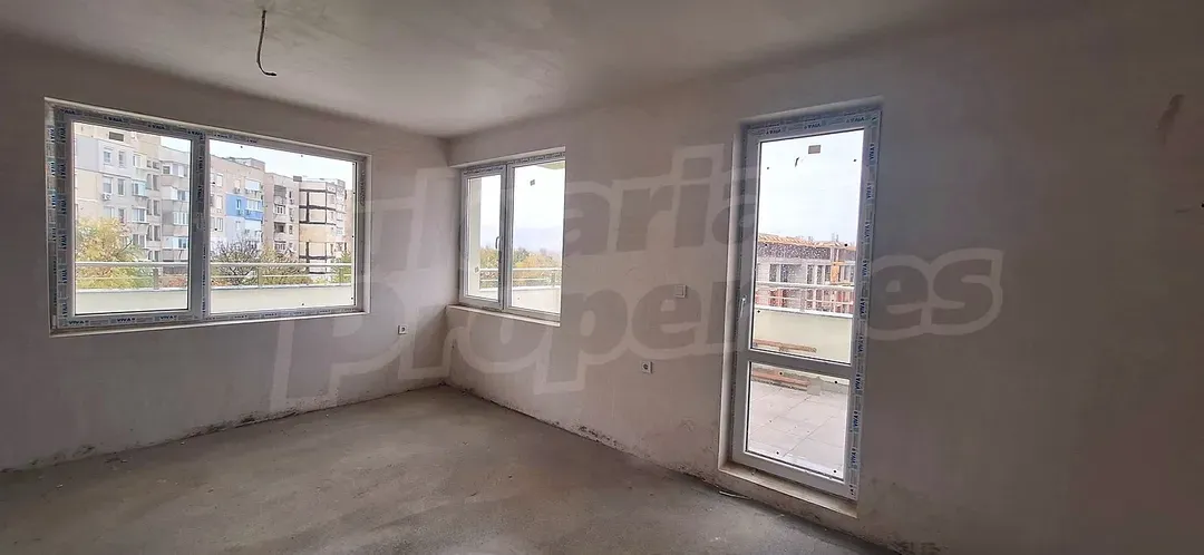 Spacious Plovdiv Apartment: Rhodope Mountain & Terrace Views - Image 2