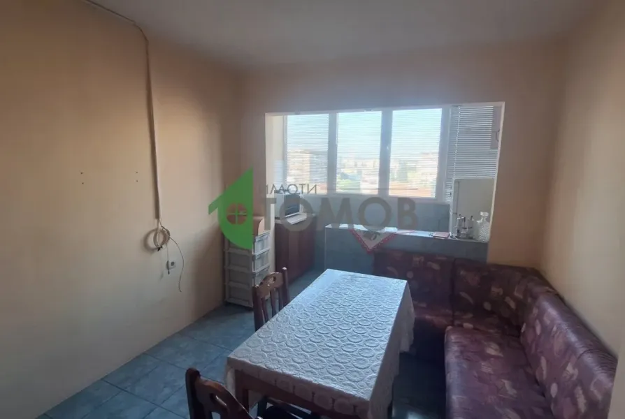 Spacious 2-Bedroom Apartment in Stara Zagora's Opelchenski District - Image 2