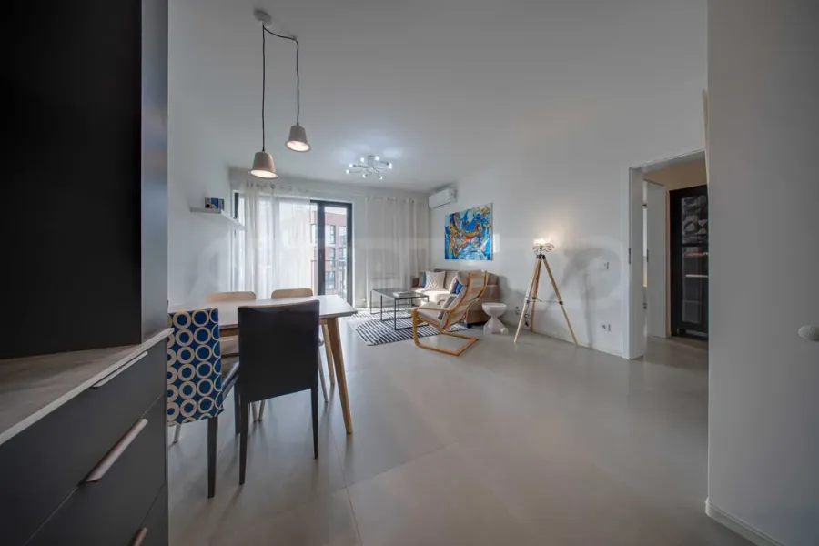 Spacious, Furnished Apartment in Sofia with Parking - Image 5