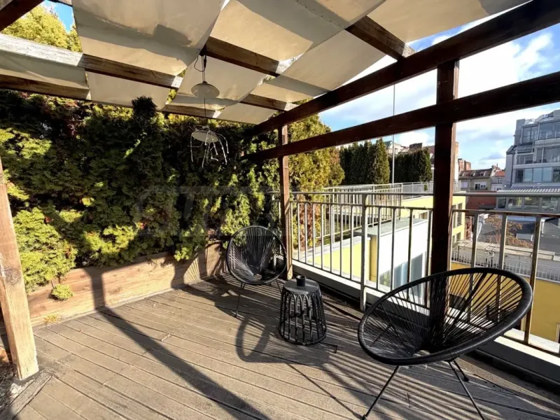 Luxurious Sofia Mezzanine with Garden - Fully Furnished - Image 1