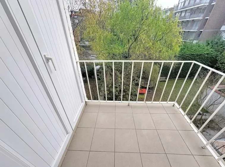 Stylish Brussels Apartment Near Place d’Arezzo – 2 Bedrooms - Image 4