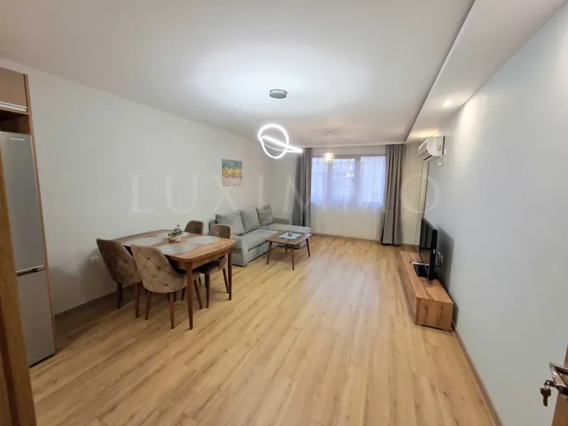 Stylish One-Bedroom Apartment in Varna's Levski District - Image 5