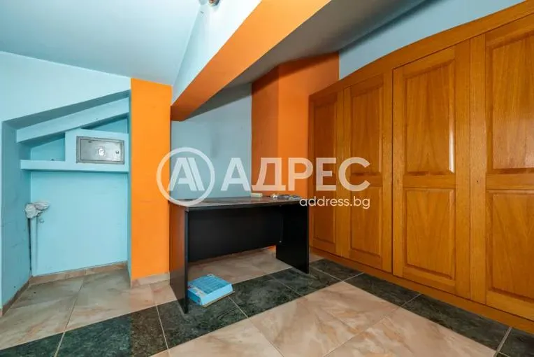 Spacious Three-Bedroom Plovdiv Apartment with Six Terraces – Perfect Family Home. - Image 5