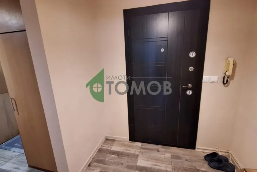 Bright Two-Bedroom Apartment in Stanitionna Gradina, Stara Zagora - Image 1