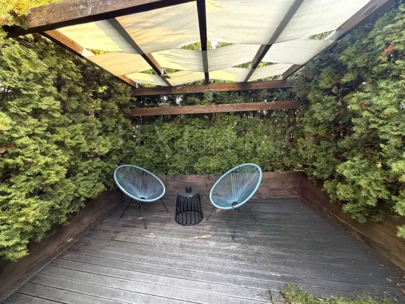 Spacious Fully Furnished Maisonette with Garden in Sofia's Center - Image 3