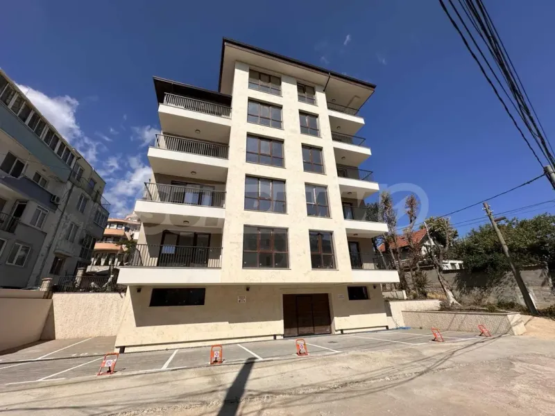 Varna Seafront Apartment - Panoramic Views - Image 5