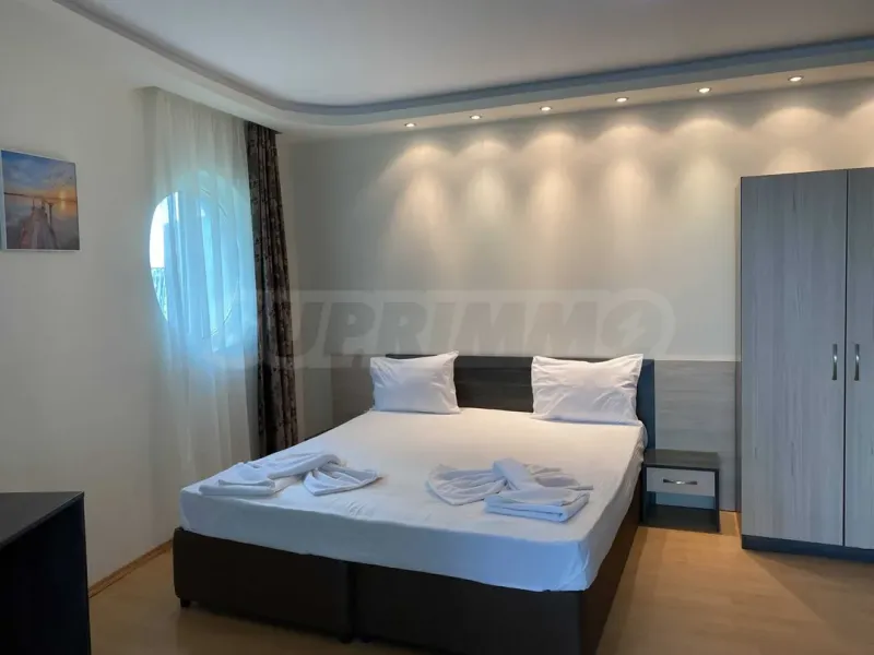 Fully Furnished 1-Bedroom Apartment by the Beach in Sinemorets - Image 1