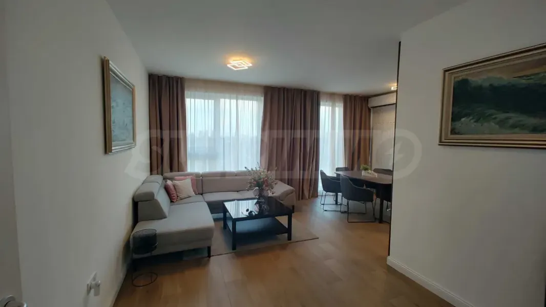 Spacious 3-Bedroom Apartment in Reina Sofia, Bulgaria - Image 3