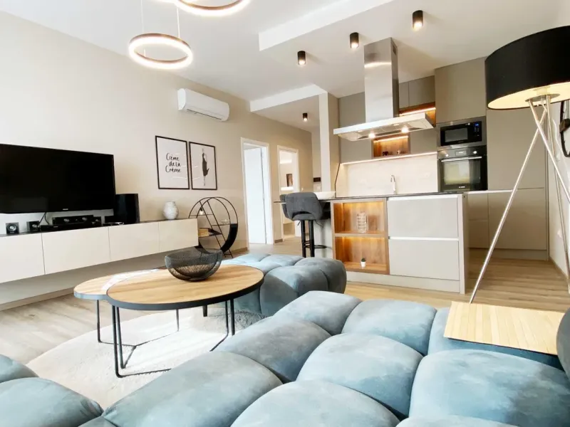 Stylish 1-Bedroom Apartment in Central Plovdiv – Fully Furnished - Image 1