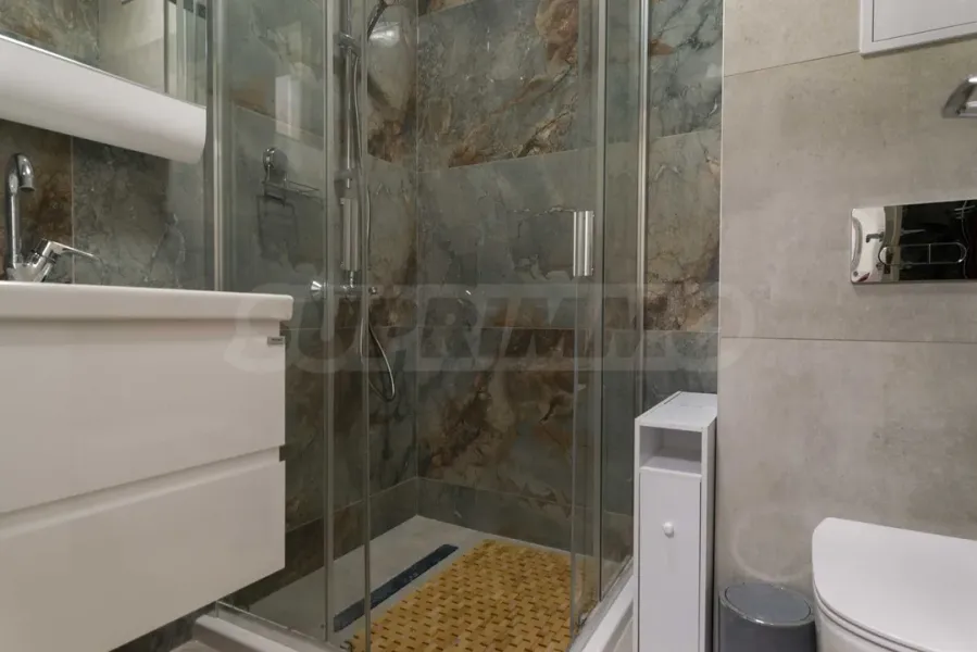 Stylish 2-Bedroom Apartment in Plovdiv Center - Image 3