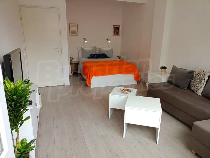 Stylish Varna Apartment: Fully Furnished, Prime Location, 77m2 - Image 4