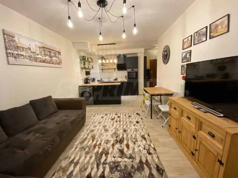 Spacious, Fully Furnished Apartment with Sea Views in Varna - Image 4