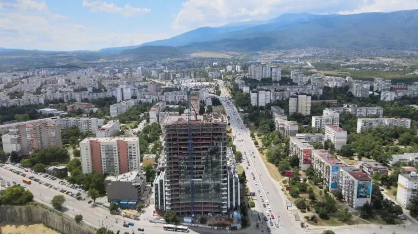 Spacious Apartment with Stunning Views in Sofia's M Tower - Image 4