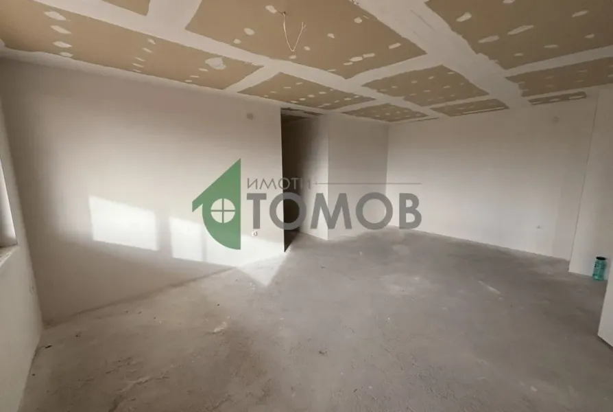 Spacious 3-Bedroom Apartment in Sunny Samara 3, Stara Zagora - Image 4