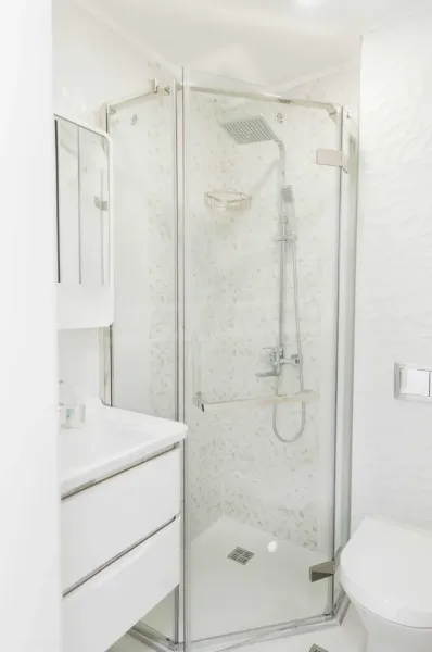 Spacious, Fully Furnished 3-Bedroom Apartment in Varna's Heart - Image 3