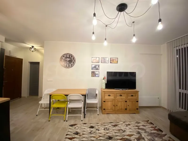 Spacious, Fully Furnished Apartment with Sea Views in Varna - Image 4