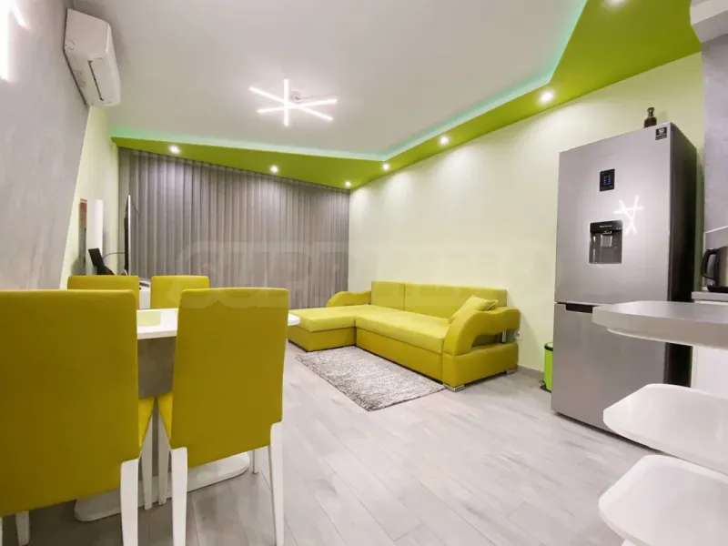Spacious, Modern 3BR Apartment with Garage - Plovdiv - Image 2