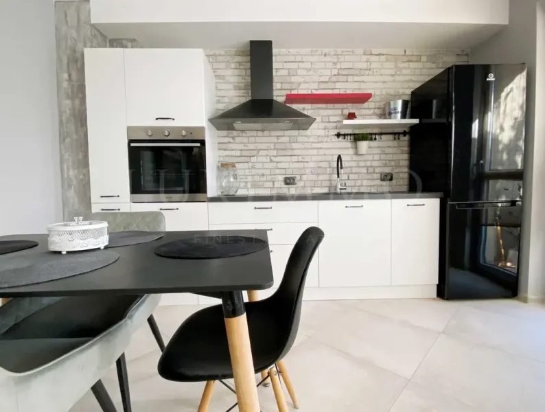 Stylish One-Bedroom Apartment Near Bunardzhik Park, Plovdiv - Image 4