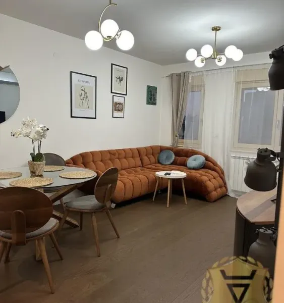 Stylish 2-Bedroom Apartment in Belgrade's Vibrant Vračar District - Image 3