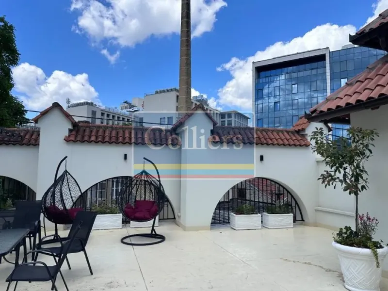 Spacious 3-Bedroom Apartment in Belgrade's Prestigious Senjak - Image 2