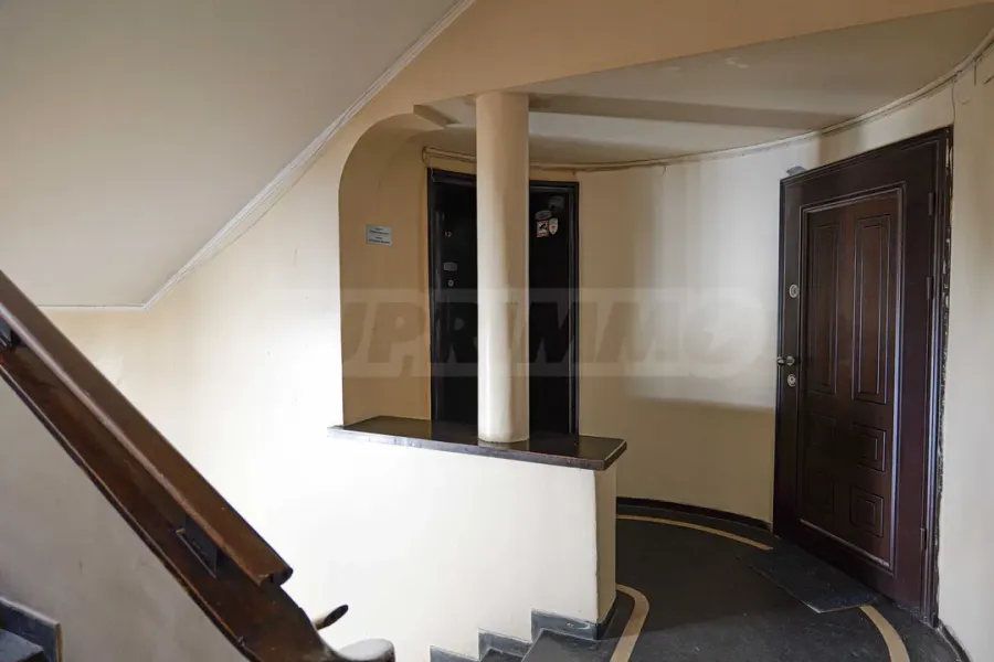 Luxurious Three-Bedroom Apartment in Sofia’s Prime Location – Exceptional Views & Features. - Image 4