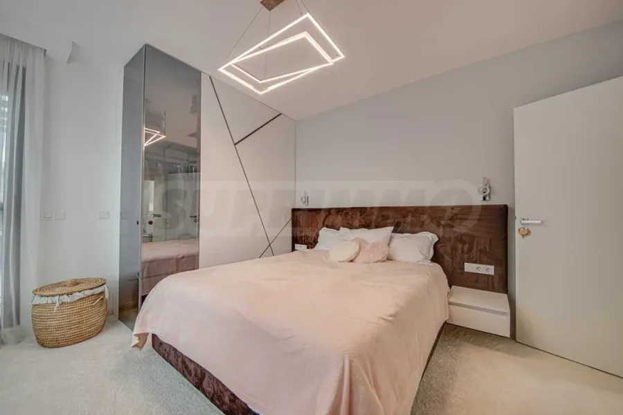 Stylish Sofia Apartment with Mountain Views - Image 4